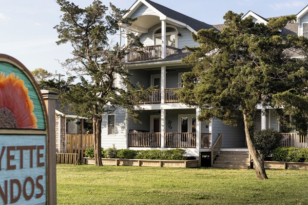 Pipe Dream at Boyette Condos, First Floor