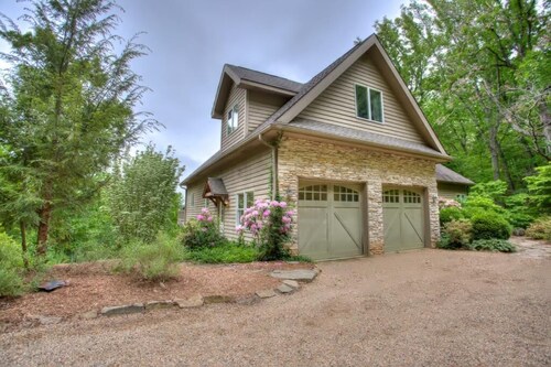 The Lodge at Edenderry | 7BR Mountain Estate w/ Hot Tub + Game Room | Near Asheville + Biltmore