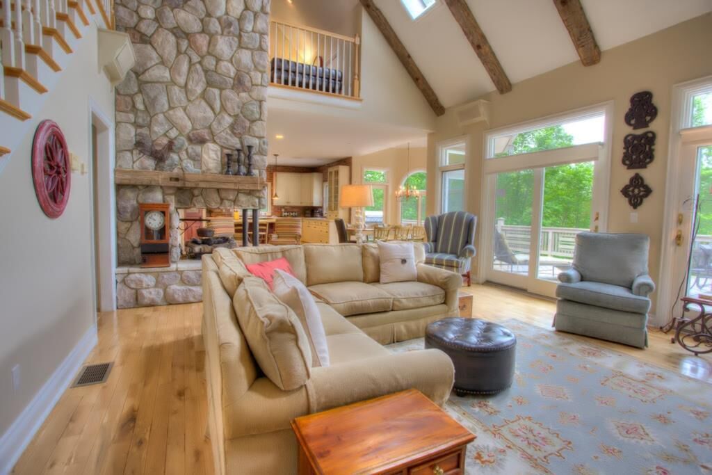 TV, fireplace, DVD player, table tennis