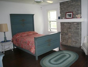 3 habitaciones, tabla de planchar con plancha y wifi gratis 