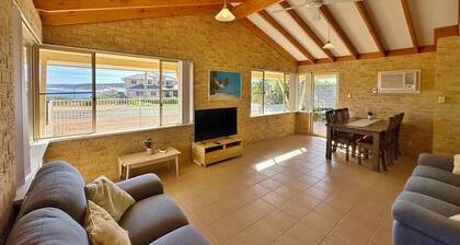 Cliffs Unit 1 - Kalbarri,WA