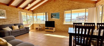 Cliffs Unit 1 - Kalbarri,WA