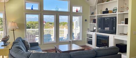 TV, fireplace, Netflix, foosball