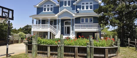 المنشأة من الخارج