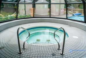 Pool - Marquise on Blackcomb, Pool & Hot Tub, Easy Ski Access, Free WiFi (Whistler)