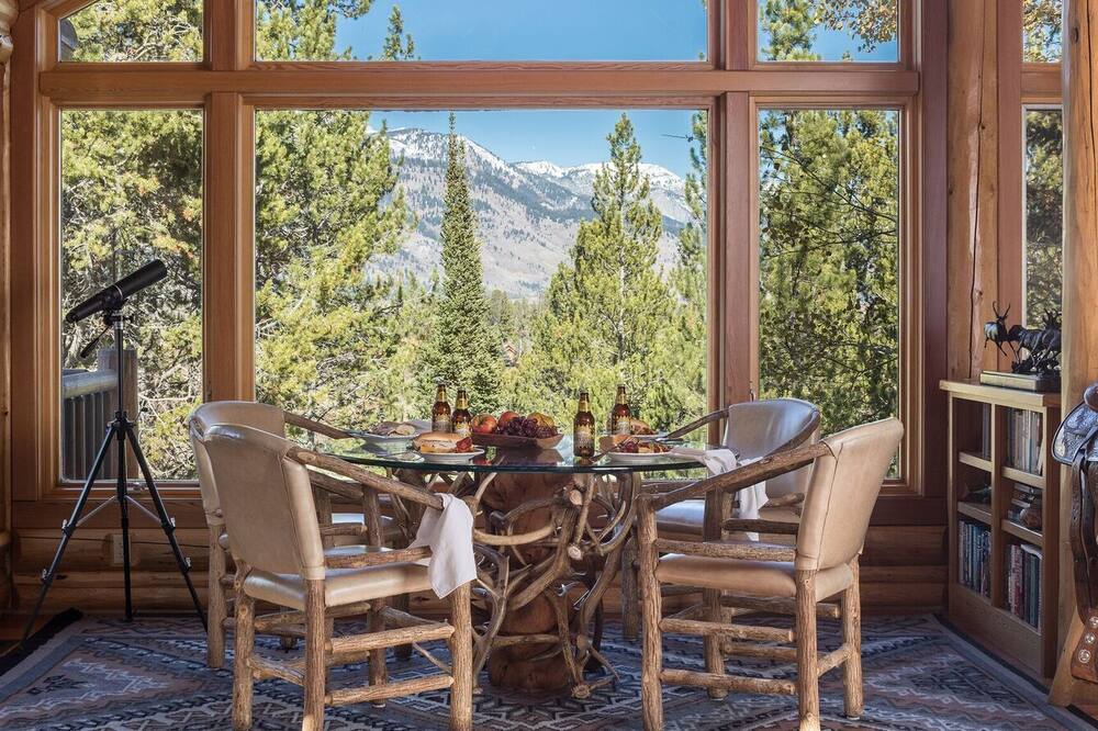 Secluded Cabin in the Woods