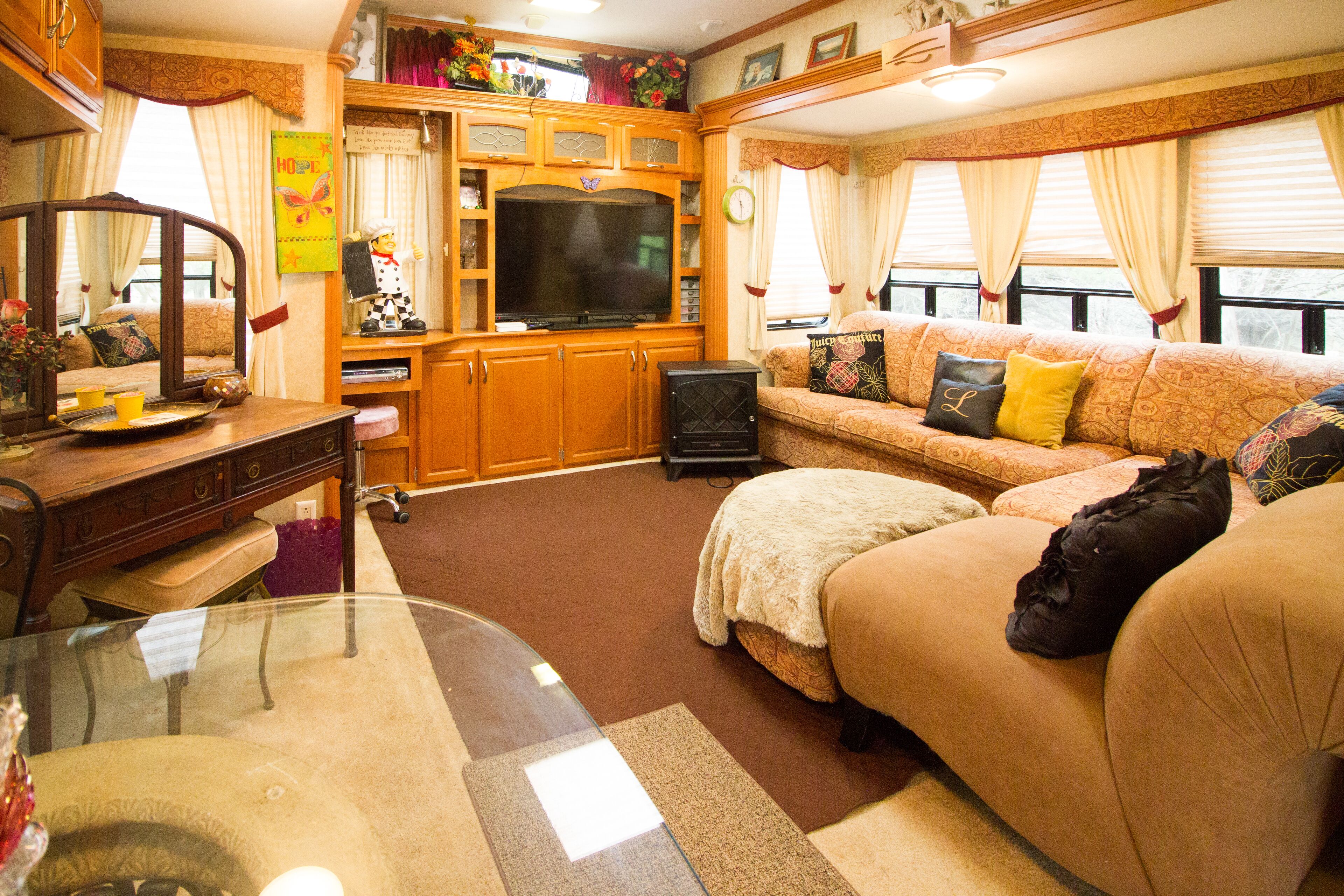 RV Near Restaurants/Breweries/Wineries/Venues