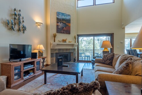 Summit Condo 2815 - Sweet Penthouse with Great Views