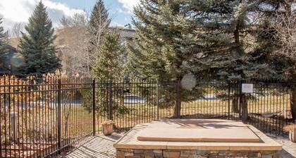 Summit Condo 2815 - Sweet Penthouse with Great Views Hot Tub Onsite