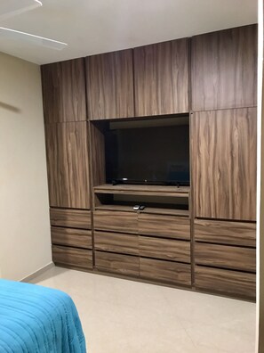 2 bedrooms, free WiFi