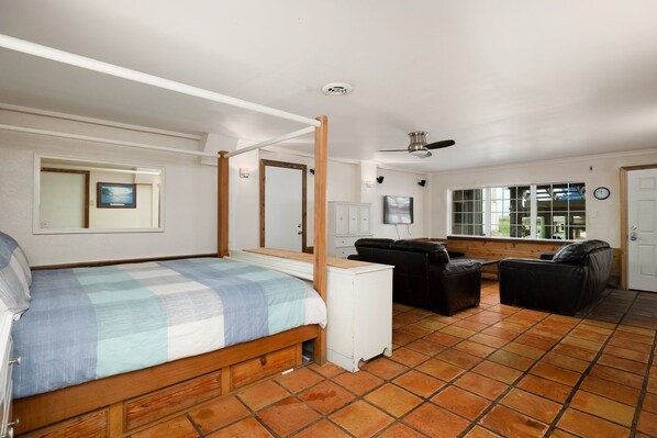 2 quartos, Wi-Fi de cortesia, roupa de cama