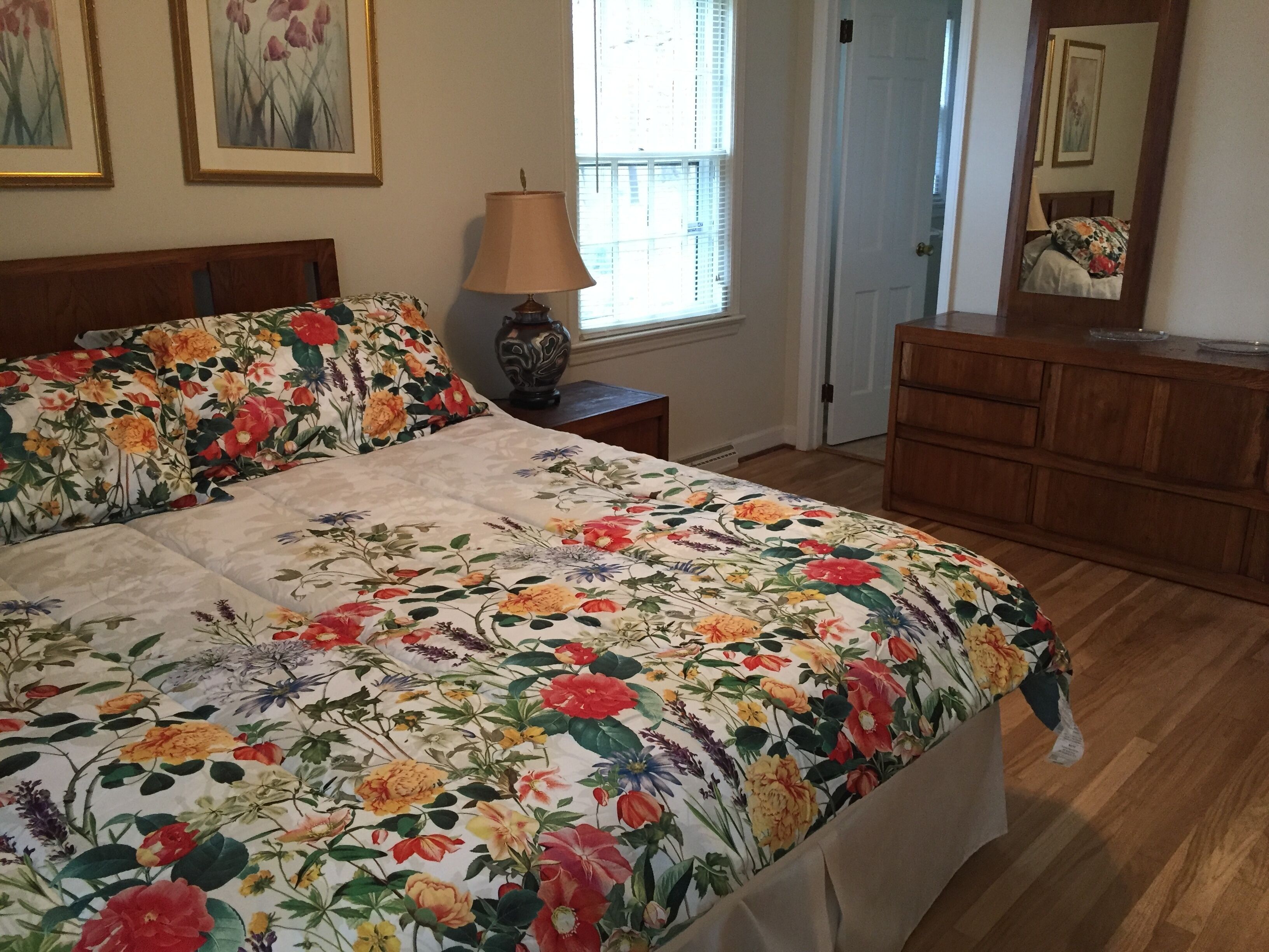 Beautiful, Private," Clean," Spacious, No stairs!!