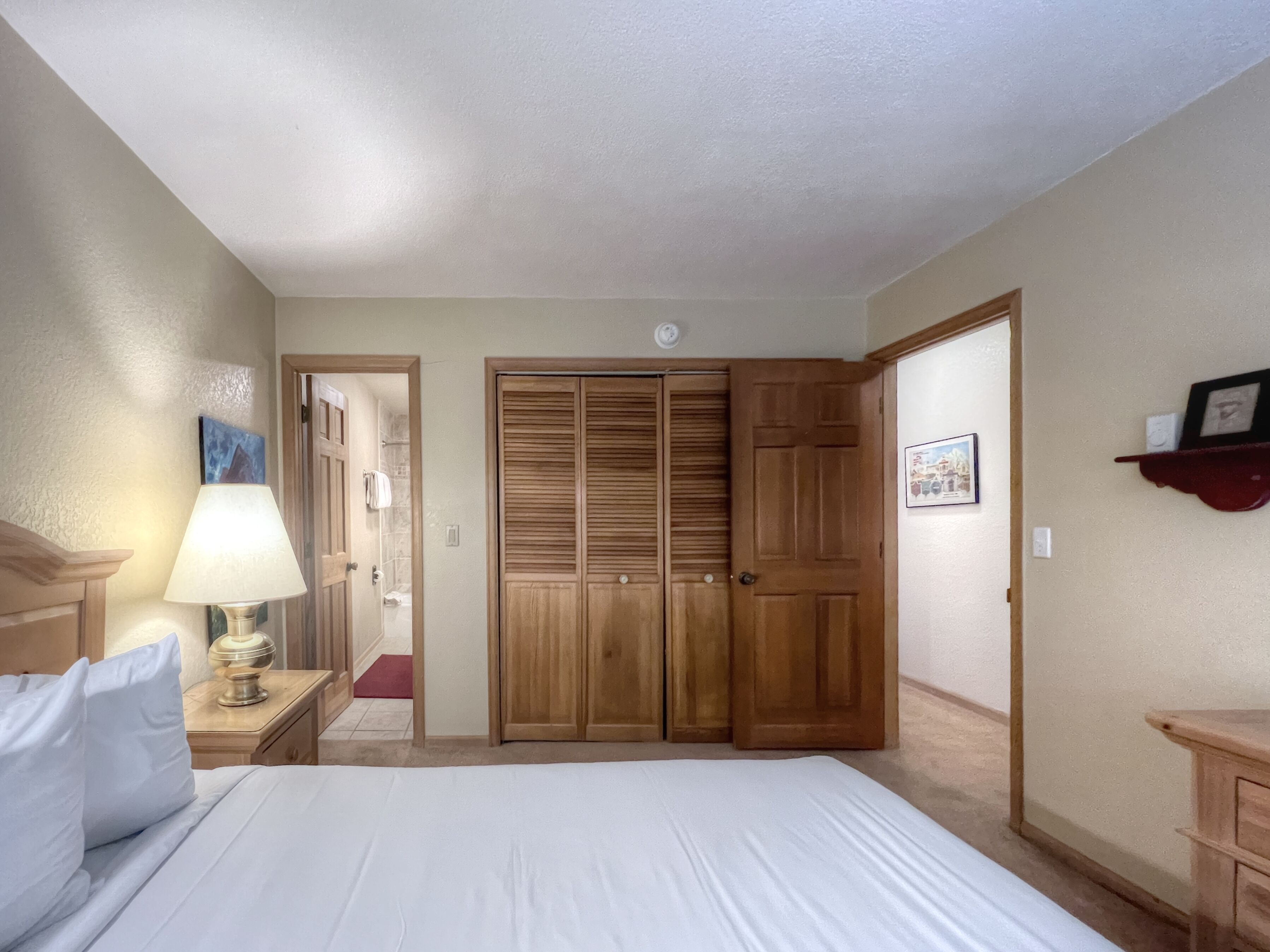 Quiet Townhome on Mountain, Hot Tub!