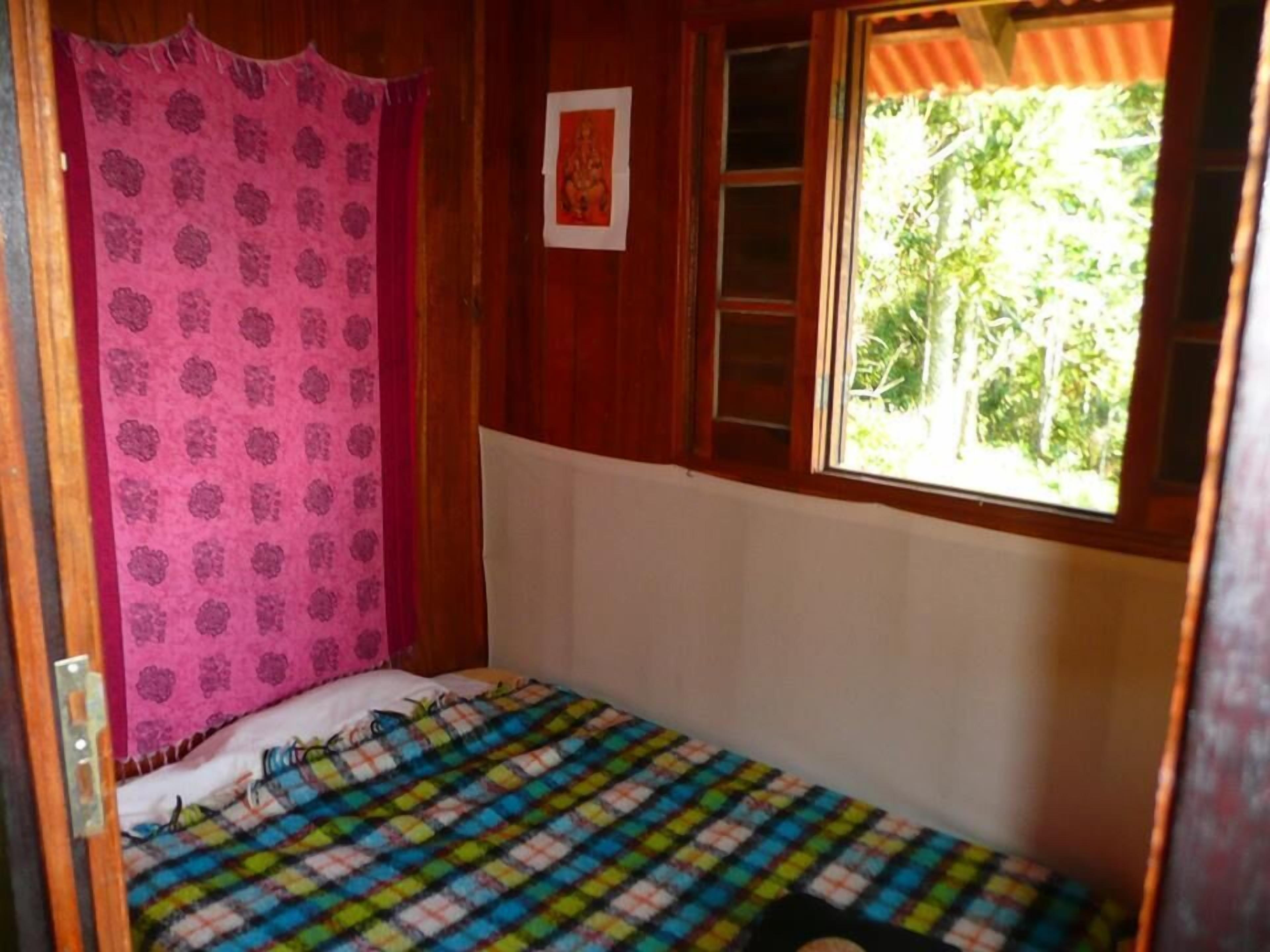 House on the mountain between Serra Fina and Picu das Agulhas Negras (PNI)