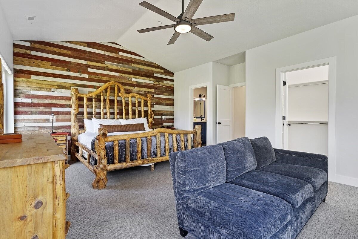 Luxury 4 Bedroom Condo in Huntsville, Utah near Pineview Reservoir. LS22