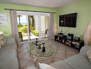 Een televisie en een dvd-speler