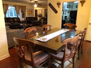 تناول الطعام