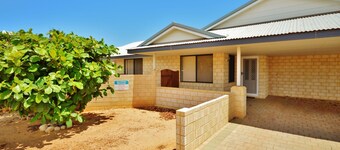 Surfside Retreat - Kalbarri, WA