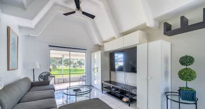 1-bedroom villa just 16 minutes from Lake Kissimmee State Park
