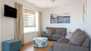 Smart TV, DVD player