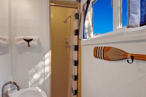 Hair dryer, towels