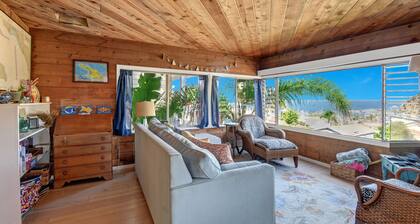 Cozy 2 Bedroom Home with GOLF CART, Stunning View, Balcony, Grill, Wifi - 124 Hi