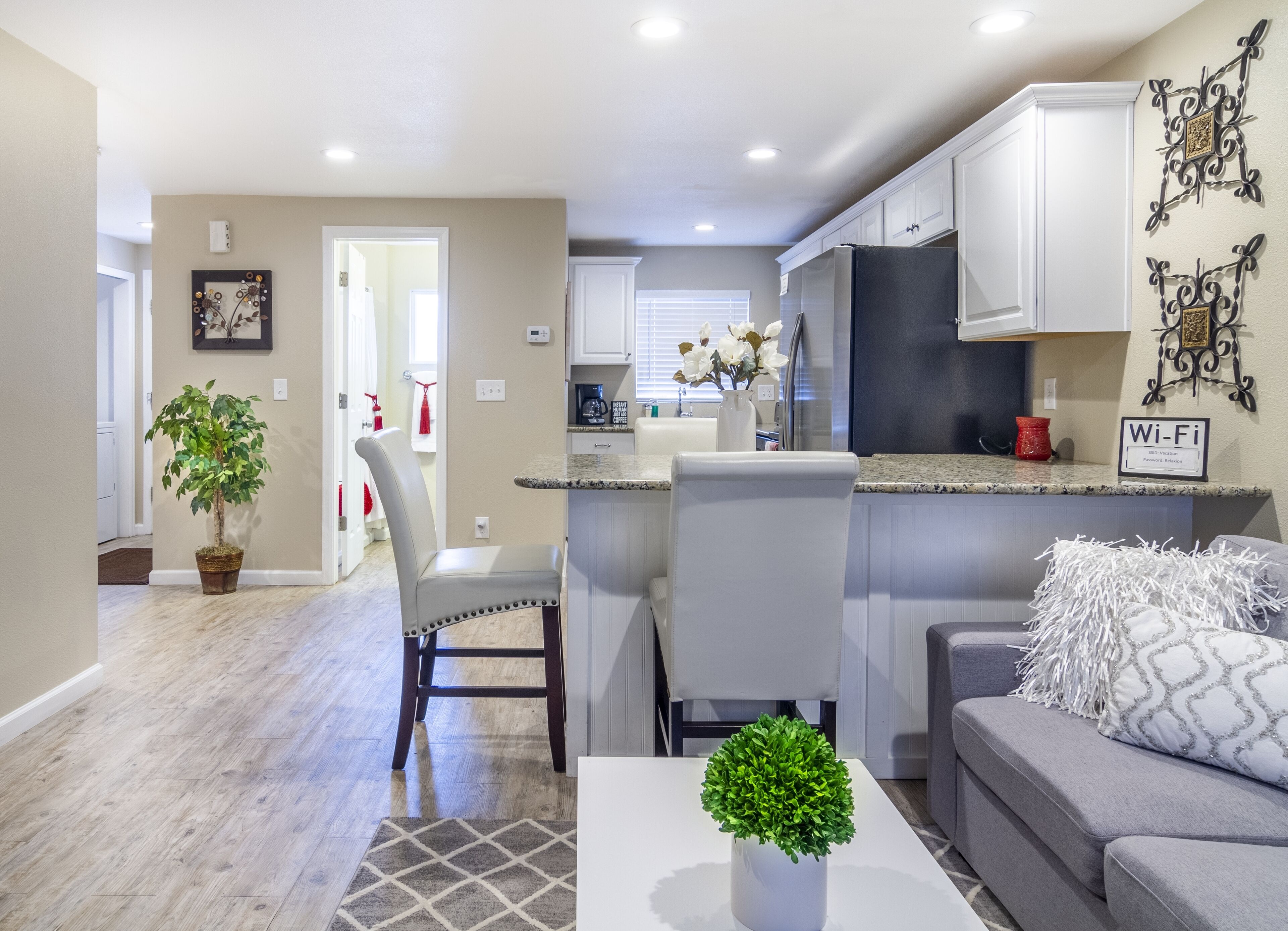 Perfect Retreat With Hot Tub, 5  minutes From Down Town & U.S. Olympic Museum.