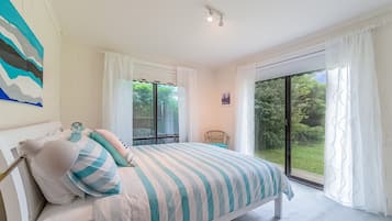 3 bedrooms, iron/ironing board