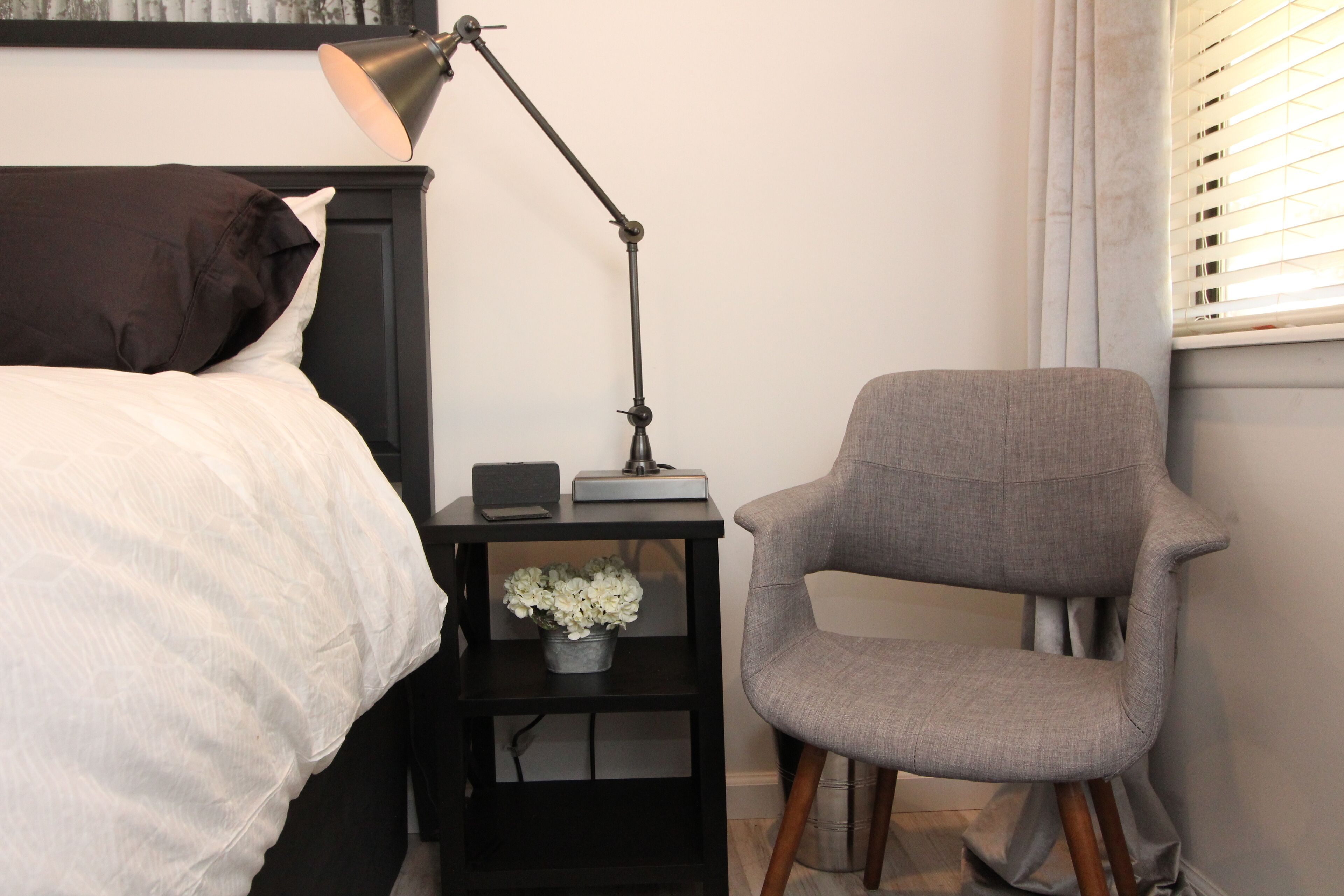 3 bedrooms, premium bedding, travel crib, free WiFi