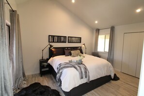 3 bedrooms, premium bedding, travel crib, free WiFi