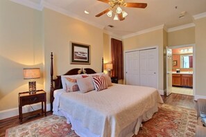 1 makuuhuone, silitysrauta/-lauta, internet, vuodevaatteet