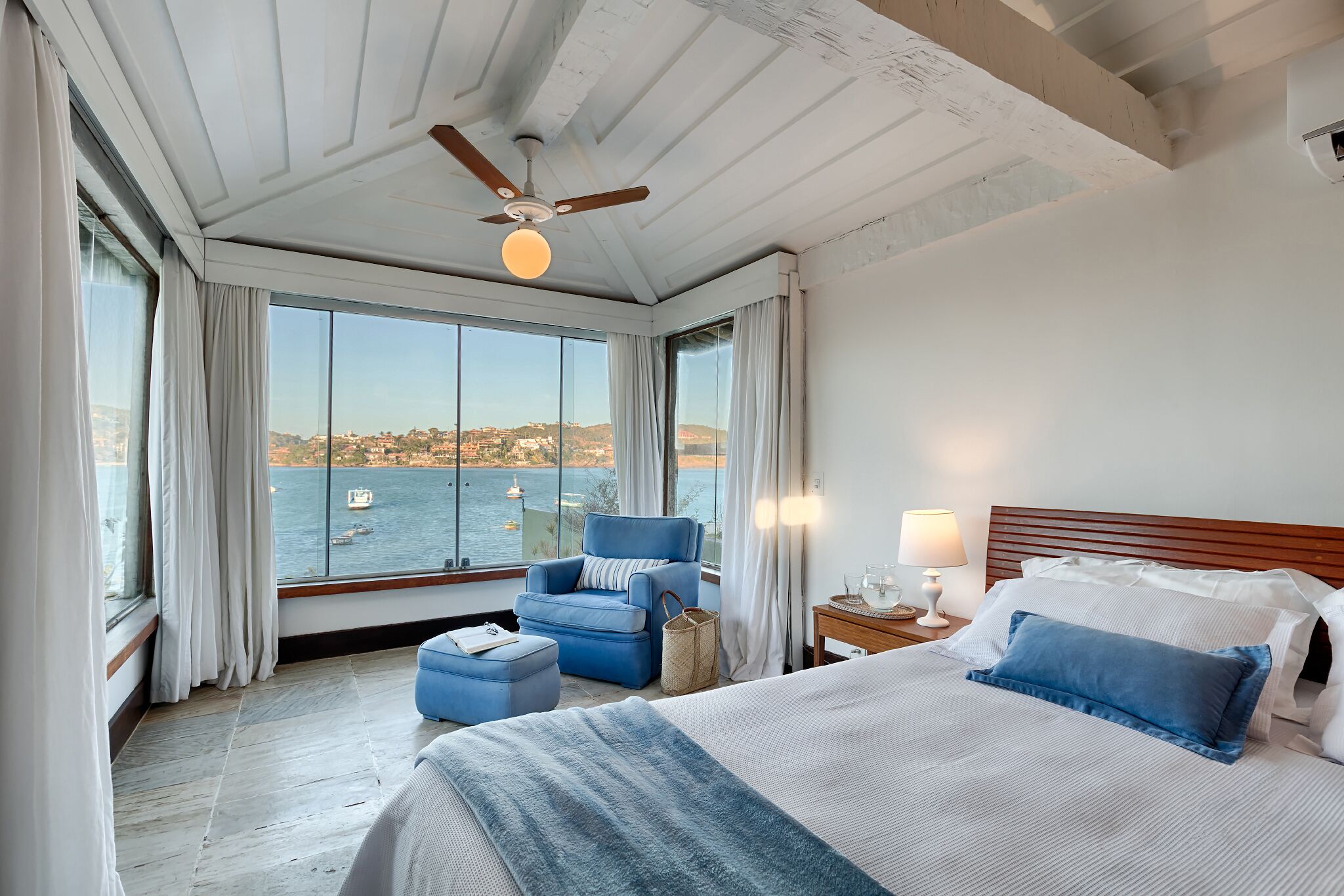 6 habitaciones, tabla de planchar con plancha y wifi gratis 