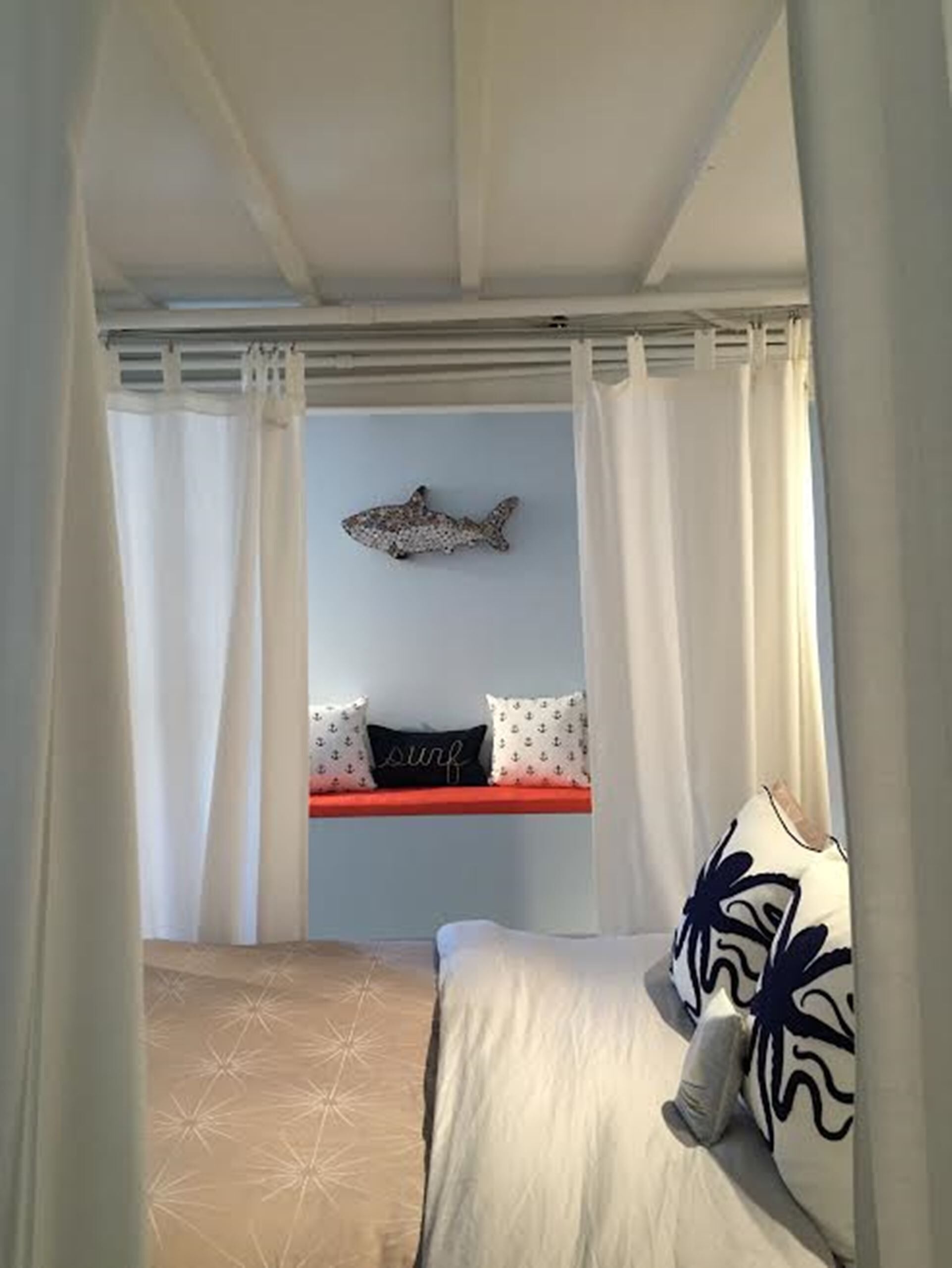 Perfect beachside location @The Sea Esta Inn