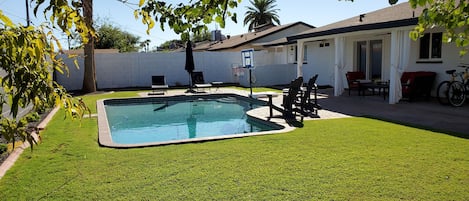 Piscine extérieure, piscine chauffée