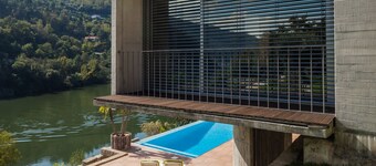 Douro House 4 suites, SPA, Swimming pool, Douro river quay