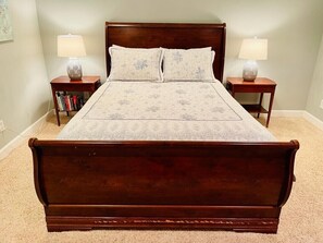 2 Schlafzimmer, Bügeleisen/Bügelbrett, WLAN, Bettwäsche