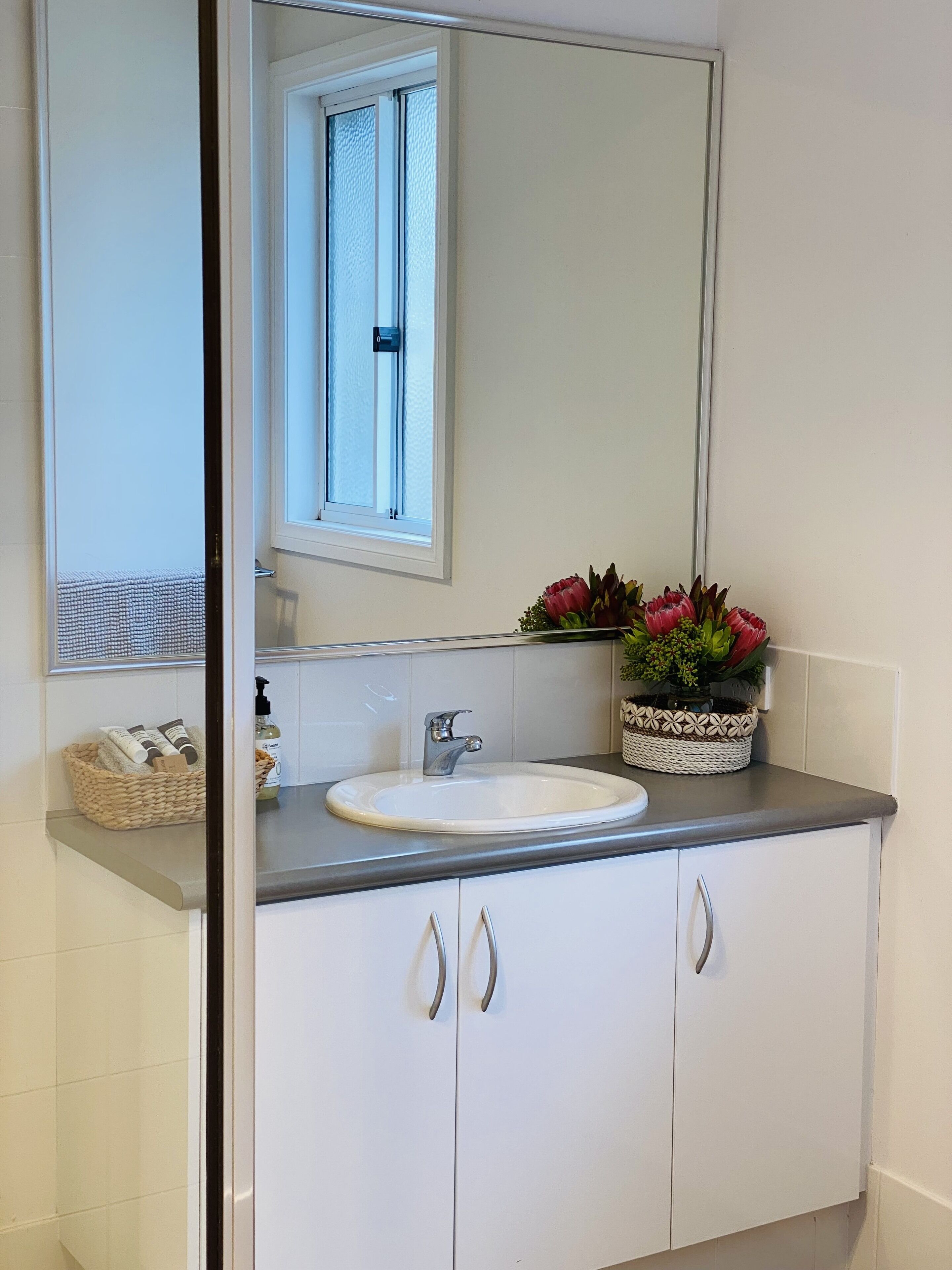 New Pet friendly  home & very close to dog beaches & Old Dunsborough bay — image 17