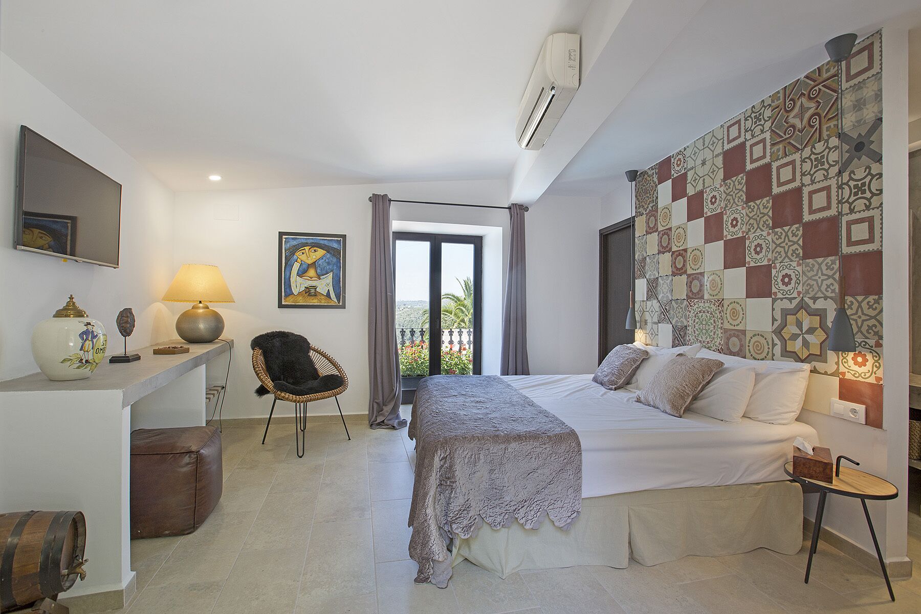 9 bedrooms, iron/ironing board, free WiFi, bed sheets