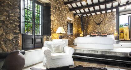 Masia Casanova Sitges - Spectacular Villa lähellä Sitges