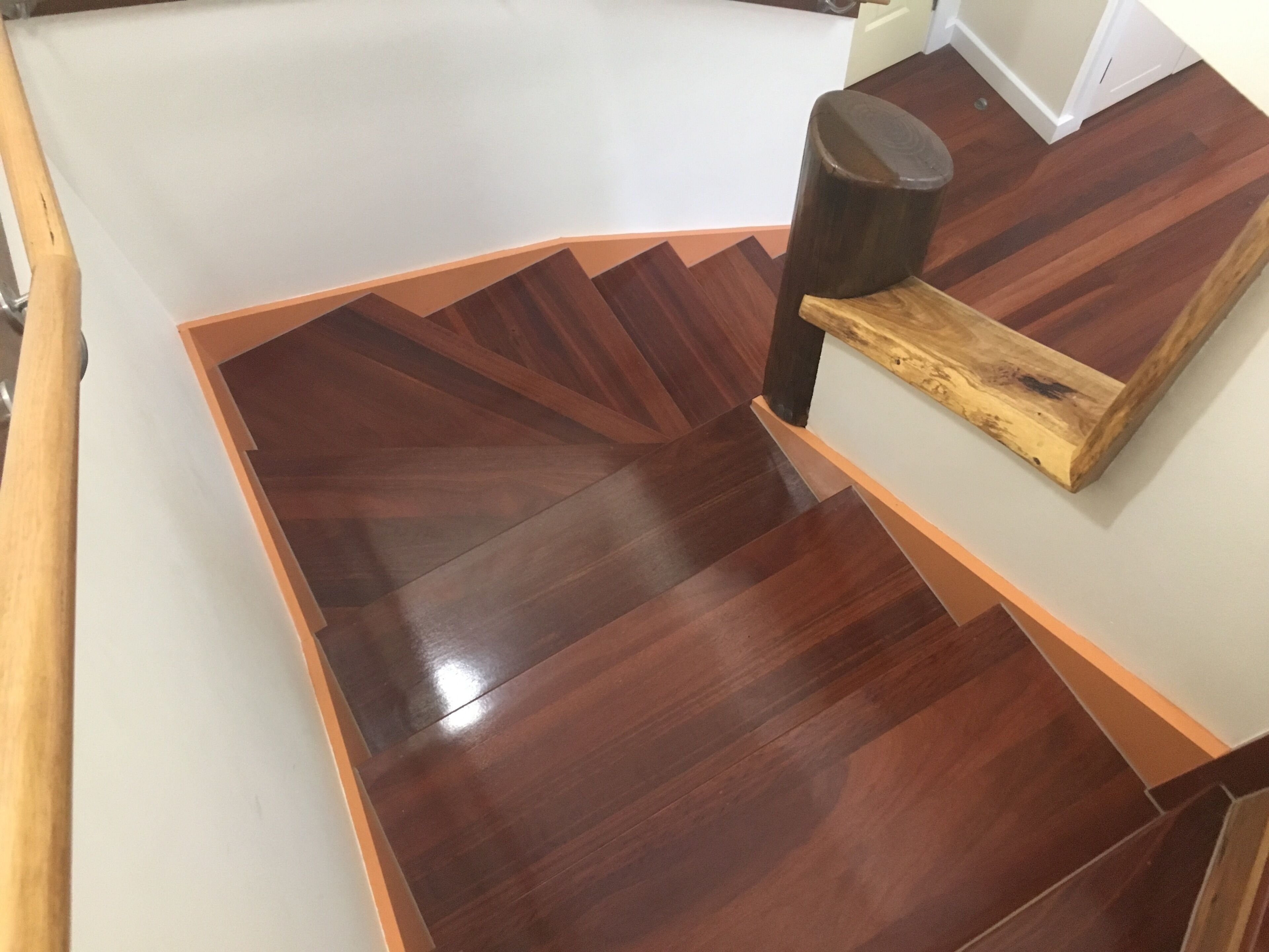 Bushey Heath - A Walk To Town Bush Retreat  — image 2