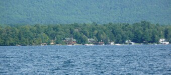Lake George NY - Family & Pet Friendly Vacation Home 