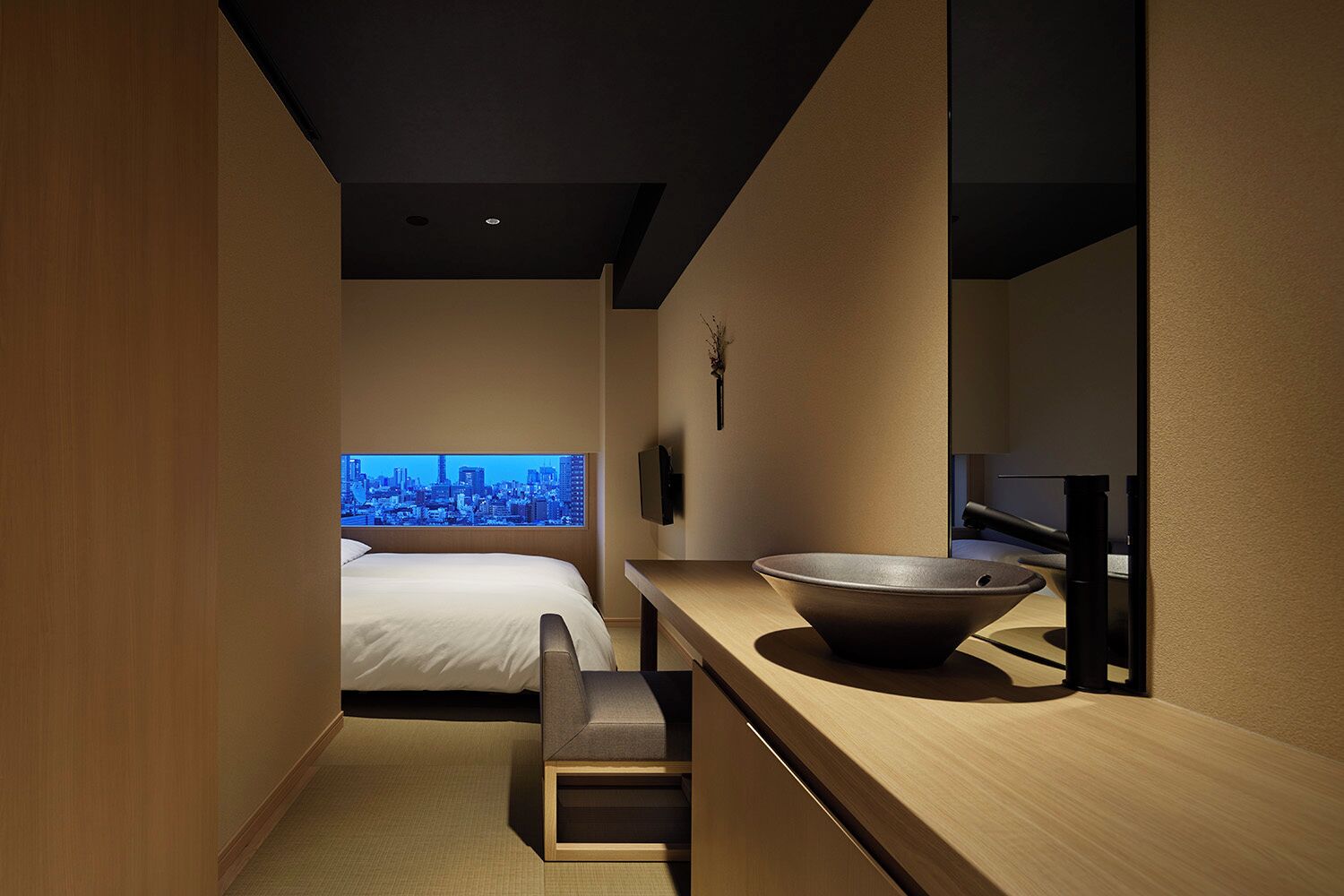 Doppelzimmer, Nichtraucher, Stadtblick (under construction, Small, High Floor) | Schreibtisch, Verdunkelungsvorhänge, Bügeleisen/Bügelbrett