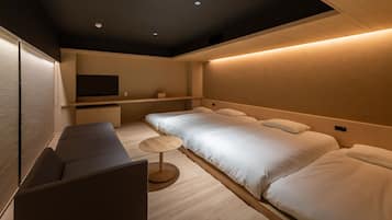 YUEN Suite, Non Smoking, City View | Extra beds