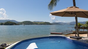 屋外プール、温水プール