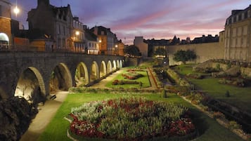 Enceinte de lâhĂ©bergement