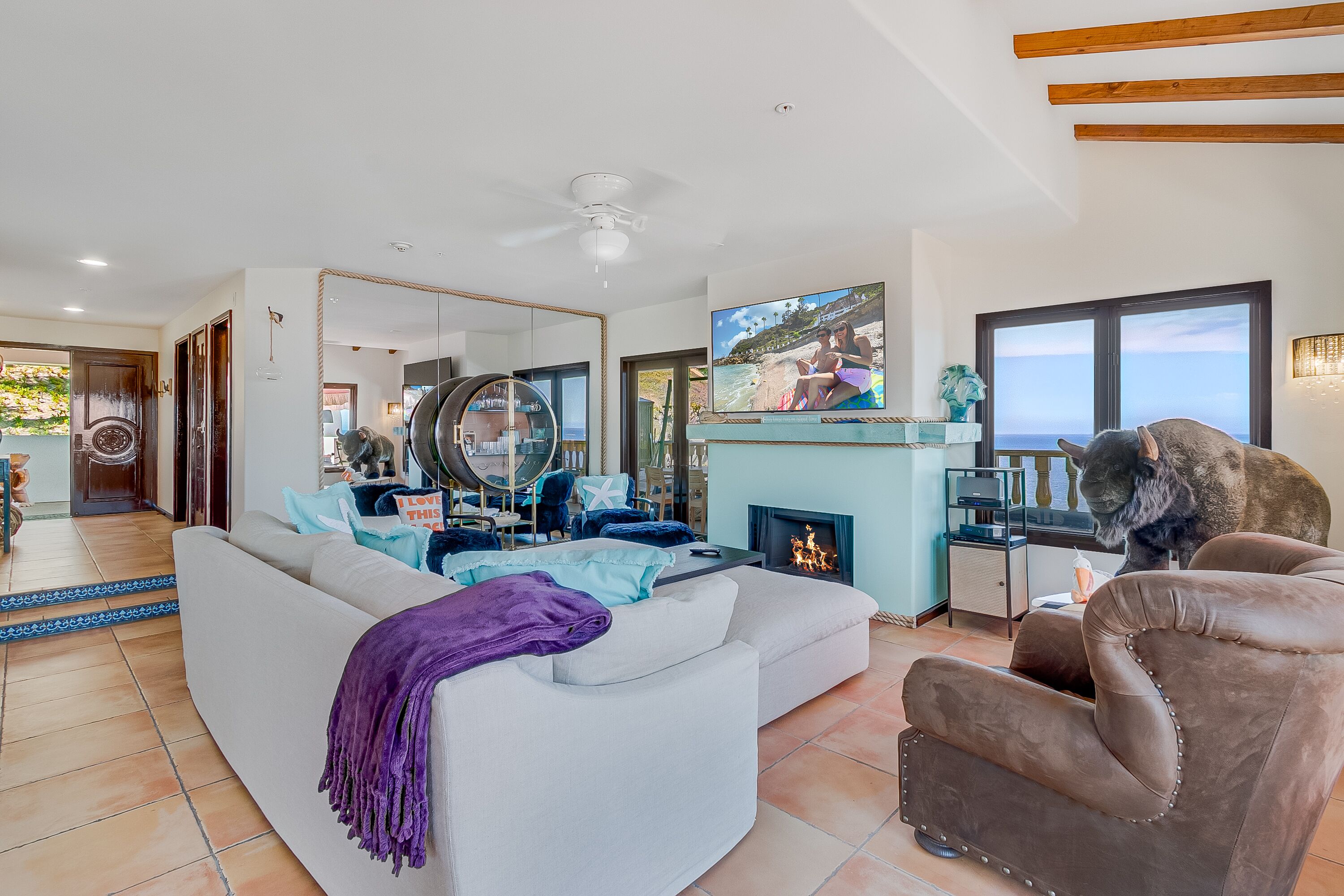 H1875: Impecably Decorated Villa + Wrap Around Balcony + Breathtaking Views - Ha