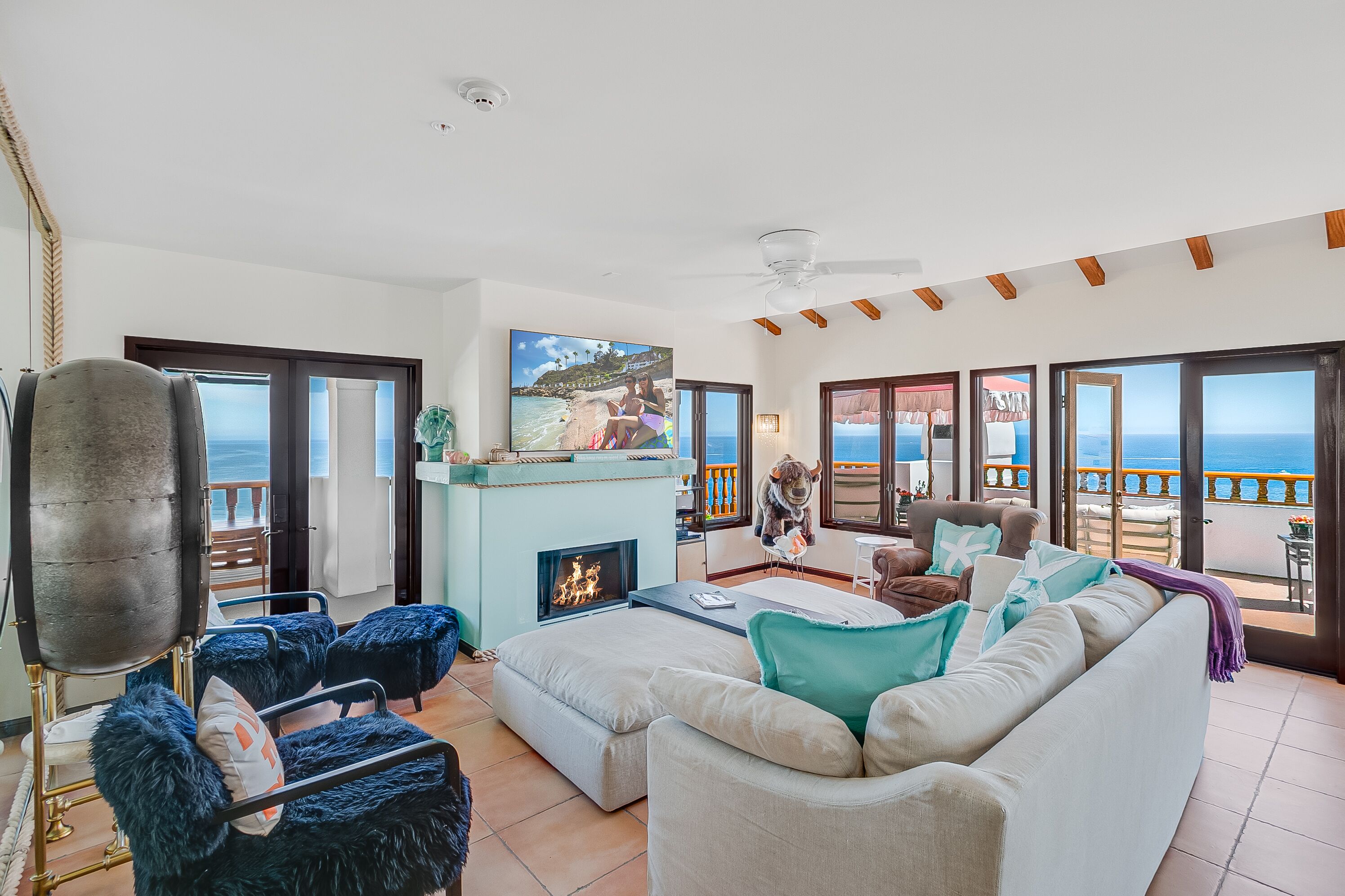 H1875: Impecably Decorated Villa + Wrap Around Balcony + Breathtaking Views - Ha