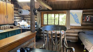 1 habitación, wifi y ropa de cama