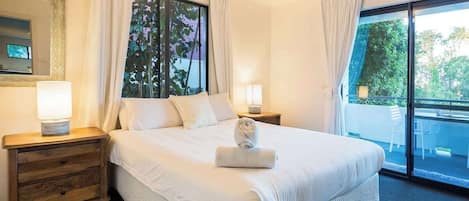 4 quartos, ferros/tábuas de passar roupa, Wi-Fi, roupa de cama