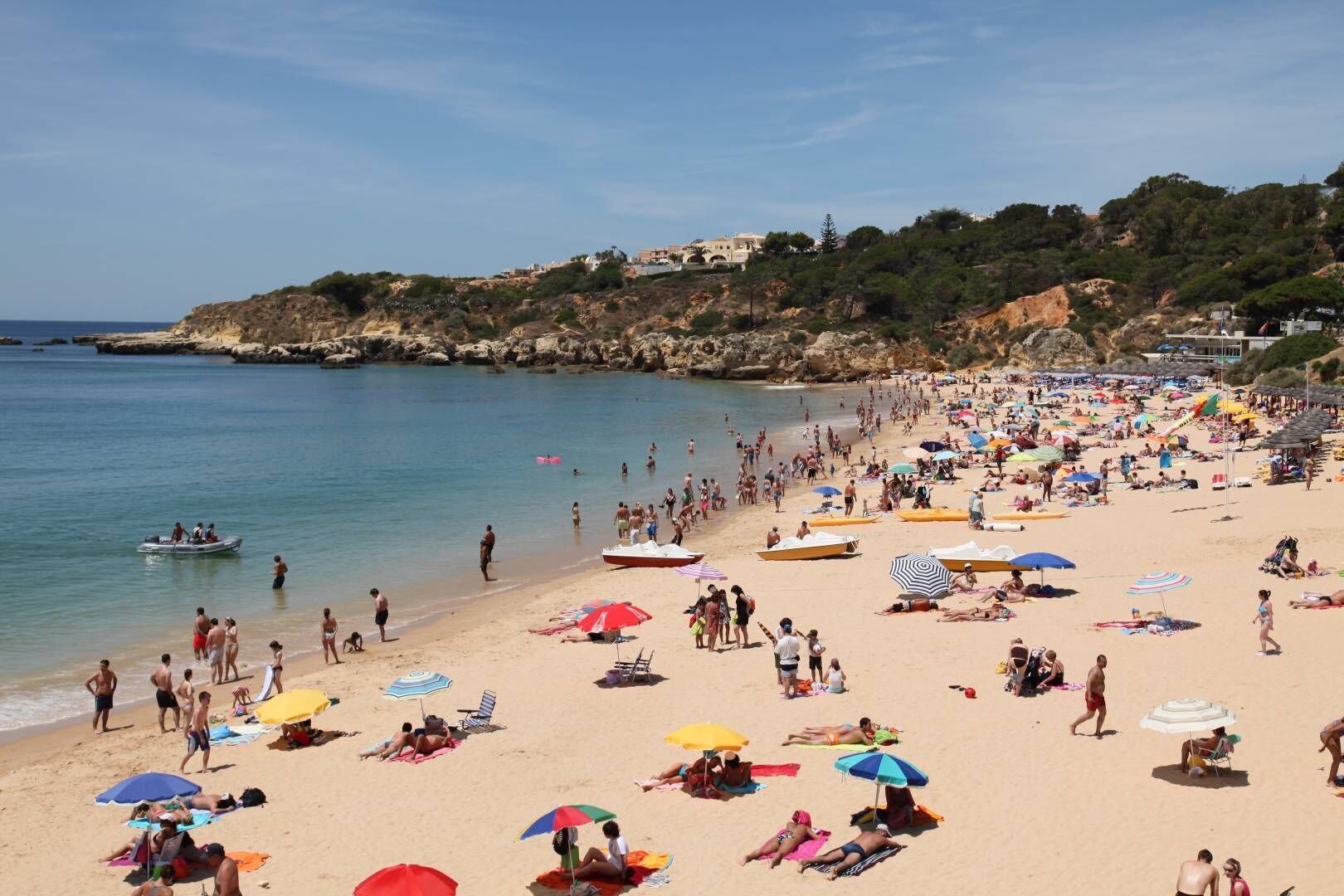 Camastros y toallas de playa 